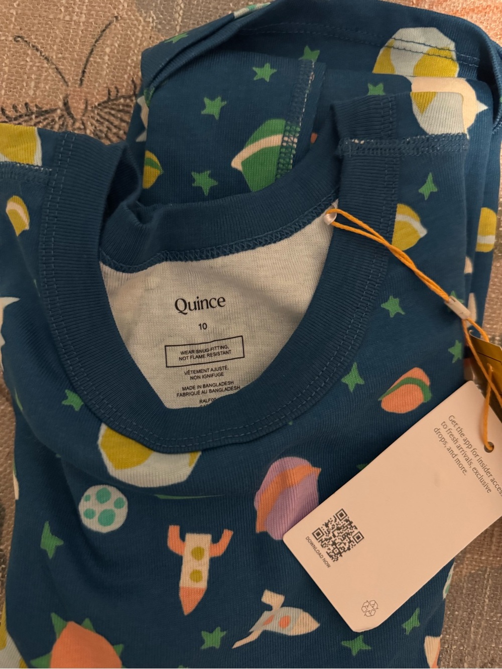 NWT Quince Kids 100% Organic Cotton Long Sleeve and Pant Pajama Set sz 10 - Picture 4 of 6